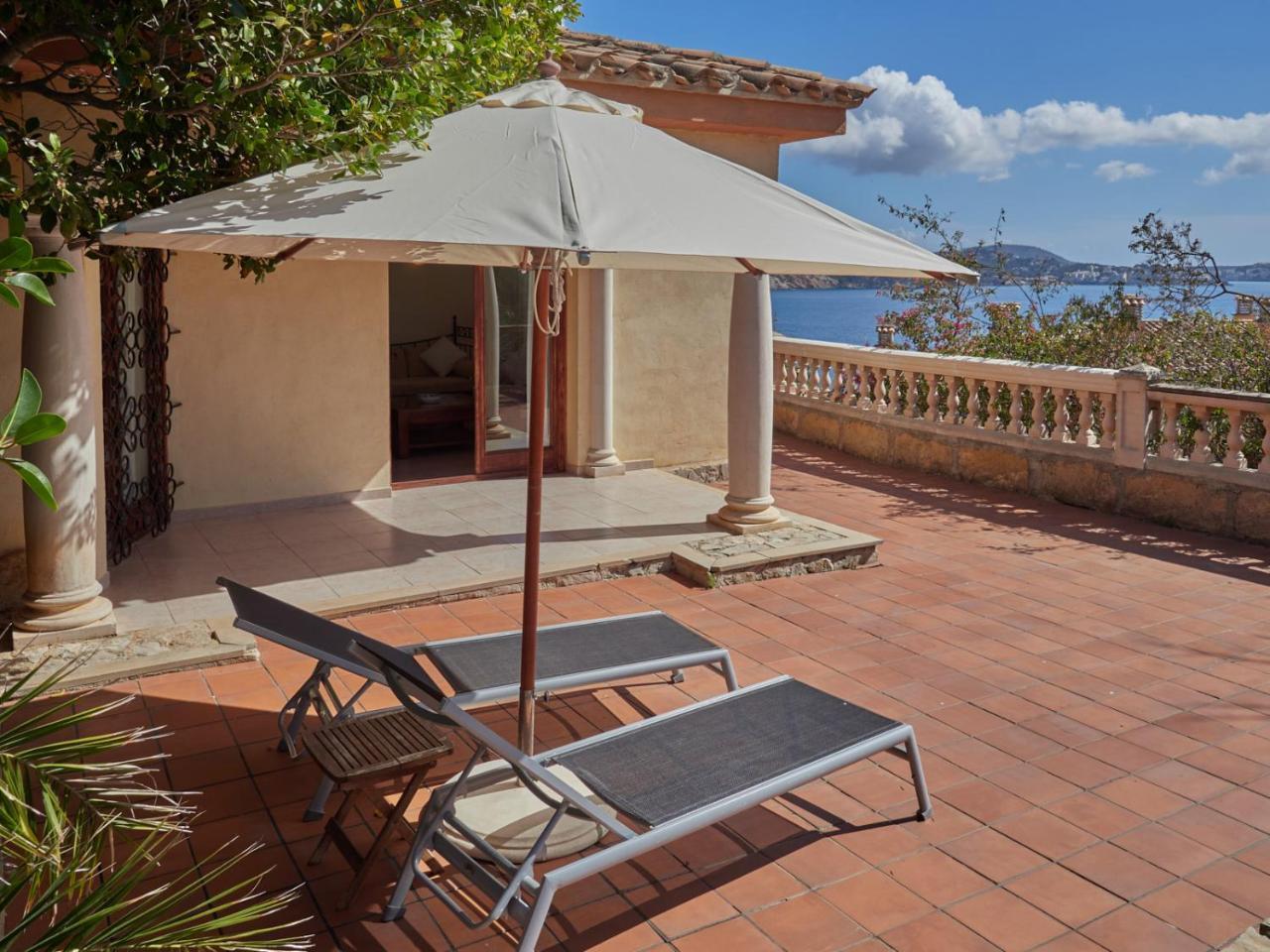 Hotel Petit Cala Fornells ปาเกรา ภายนอก รูปภาพ