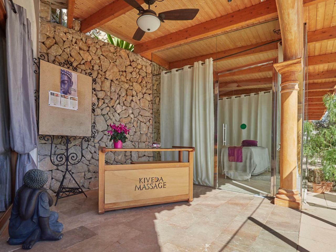 Hotel Petit Cala Fornells ปาเกรา ภายนอก รูปภาพ